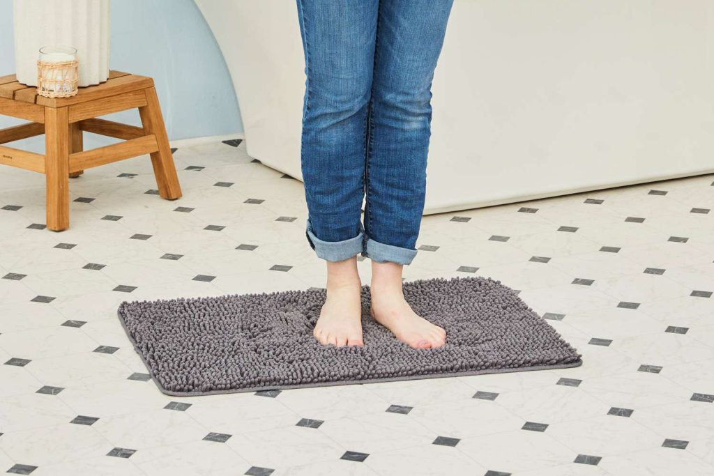 The Best Non-Slip Bath Rugs for Canadian Bathrooms